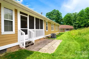 102 Rough Point Ct, Asheville, NC 28806 - Photo 9