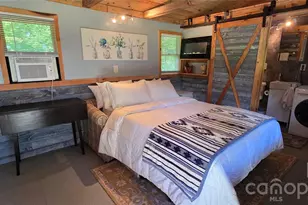 38 Lloyd Barnwell Rd, Hendersonville, NC 28792 - Photo 29