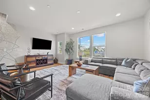 2014 Bryant Park Dr, Charlotte, NC 28208 - Photo 13