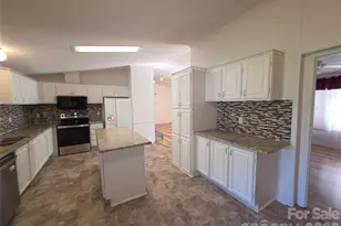 1395 Cape Hickory Rd, Hickory, NC 28601 - Photo 13