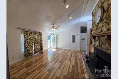 1395 Cape Hickory Road, Hickory, NC 28601 - Photo 5