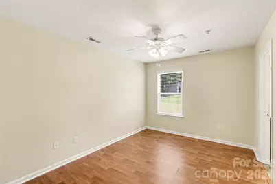 318 N Pryor Street, Gastonia, NC 28052 - Photo 11