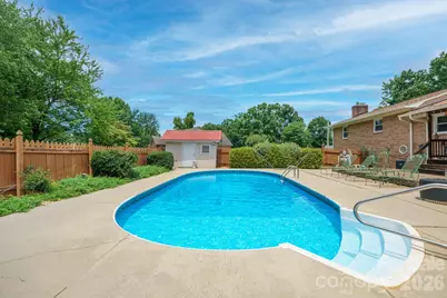 201 Wellington Drive, Lincolnton, NC 28092 - Photo 13
