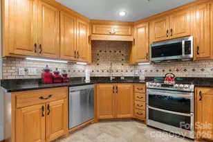 2956 Indian Grave Rd, Lenoir, NC 28645 - Photo 9