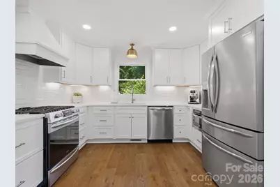 6819 Woodstock Drive, Charlotte, NC 28210 - Photo 7