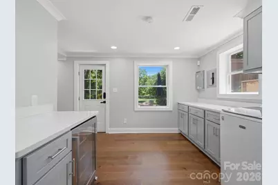 6819 Woodstock Drive, Charlotte, NC 28210 - Photo 29