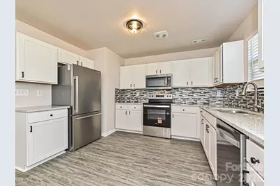 817 Wainwright Avenue, Charlotte, NC 28206 - Photo 9