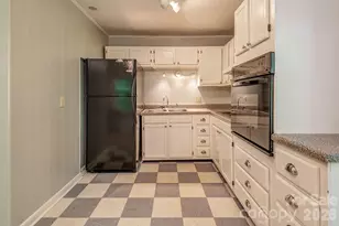 364 Pearson Dr, Asheville, NC 28801 - Photo 11