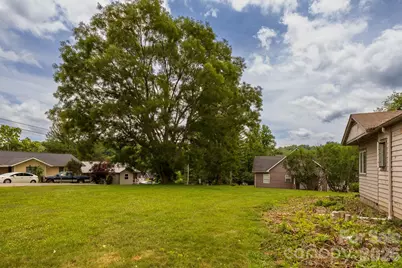 115 Church Street, Burnsville, NC 28714 - Photo 3