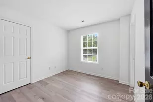 5423 Starflower Dr, Charlotte, NC 28215 - Photo 27