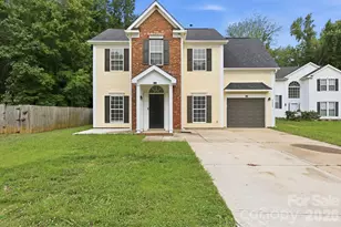 5423 Starflower Dr, Charlotte, NC 28215 - Photo 1