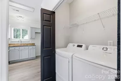 5423 Starflower Drive, Charlotte, NC 28215 - Photo 15