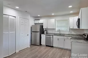 217 Foxwood Dr, Maiden, NC 28650 - Photo 3