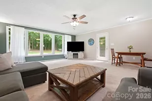 5542 Randolph Rd, Kannapolis, NC 28081 - Photo 23
