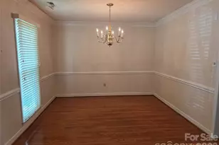 7513 Red Oak Ln, Charlotte, NC 28226 - Photo 3