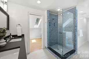 23 Warwick Pl, Asheville, NC 28804 - Photo 25