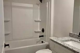 104 10th Ave SE, Hickory, NC 28602 - Photo 5