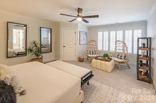 9323 Bonnie Briar Cir, Charlotte, NC 28277 - Photo 23