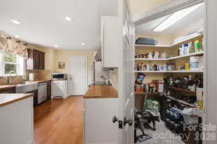 276 Four Diamond Dr, Seven Devils, NC 28604 - Photo 17