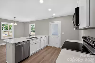 157 Third Street E, Gaffney, SC 29340 - Photo 11