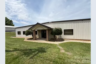 909 10th Street NE, Hickory, NC 28601 - Photo 5