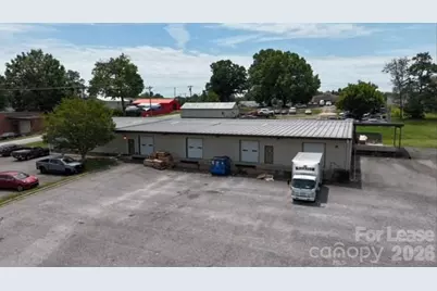 909 10th Street NE, Hickory, NC 28601 - Photo 3