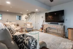 145 Kalmia Dr, Asheville, NC 28804 - Photo 31