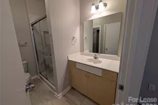 1020 E 36th St, Charlotte, NC 28205 - Photo 15