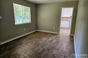6815 Water Mill Ct, Charlotte, NC 28215 - Photo 5