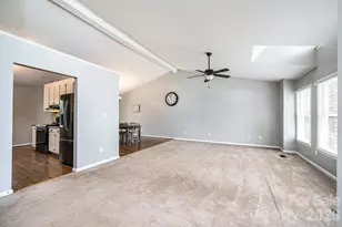 4158 Arrowhead Dr NE, Hickory, NC 28601 - Photo 9