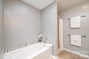 4158 Arrowhead Dr NE, Hickory, NC 28601 - Photo 25