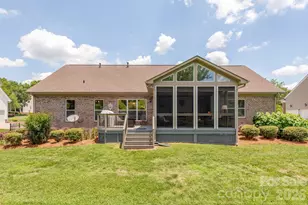 7032 Kidwelly Ln, Matthews, NC 28104 - Photo 21