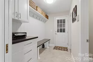 2402 Beaucatcher Ln, Charlotte, NC 28270 - Photo 9