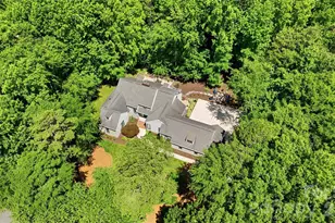 2402 Beaucatcher Ln, Charlotte, NC 28270 - Photo 3
