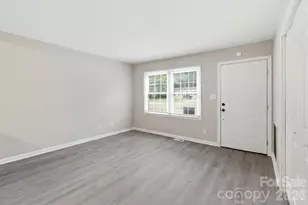 2732 Thornton Rd, Charlotte, NC 28208 - Photo 3