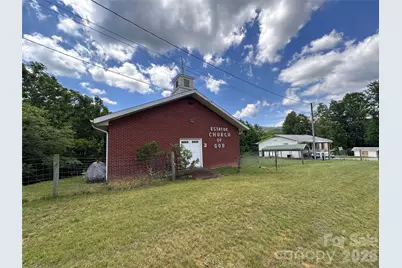 422 US Highway 19E Highway, Spruce Pine, NC 28777 - Photo 27