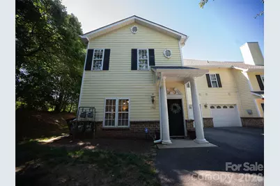 1392 21st Avenue NE, Hickory, NC 28601 - Photo 1