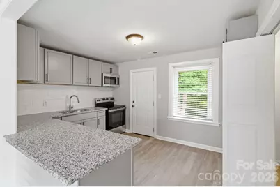 2725 Thornton Road, Charlotte, NC 28208 - Photo 5