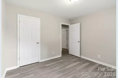 2725 Thornton Road, Charlotte, NC 28208 - Photo 11