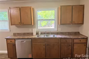 267 Hoopaugh Ave, Ellenboro, NC 28040 - Photo 11