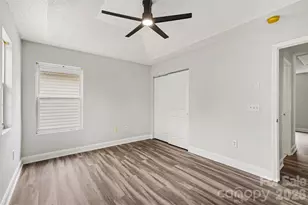 6010 Raisin Tree Ln, Charlotte, NC 28215 - Photo 23