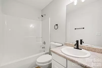 6010 Raisin Tree Lane, Charlotte, NC 28215 - Photo 19