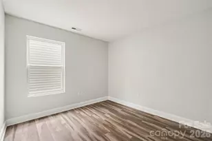 6010 Raisin Tree Ln, Charlotte, NC 28215 - Photo 17