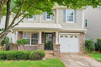 6010 Raisin Tree Lane, Charlotte, NC 28215 - Photo 3