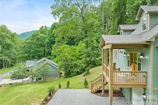 85 Garnet Spg Ln, Waynesville, NC 28785 - Photo 3