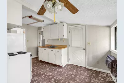 247 Legacy Layne Drive, Hendersonville, NC 28792 - Photo 25