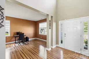 266 Wildbriar Rd, Fletcher, NC 28732 - Photo 21