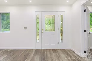 286 Berkeley Rd, Hendersonville, NC 28792 - Photo 5