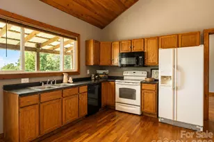 3020 Silver Creek Mountain Rd, Morganton, NC 28655 - Photo 9