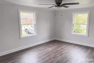 142 S Ervin Ave, Newton, NC 28658 - Photo 13